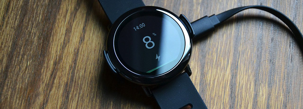 часы в черном исполнении